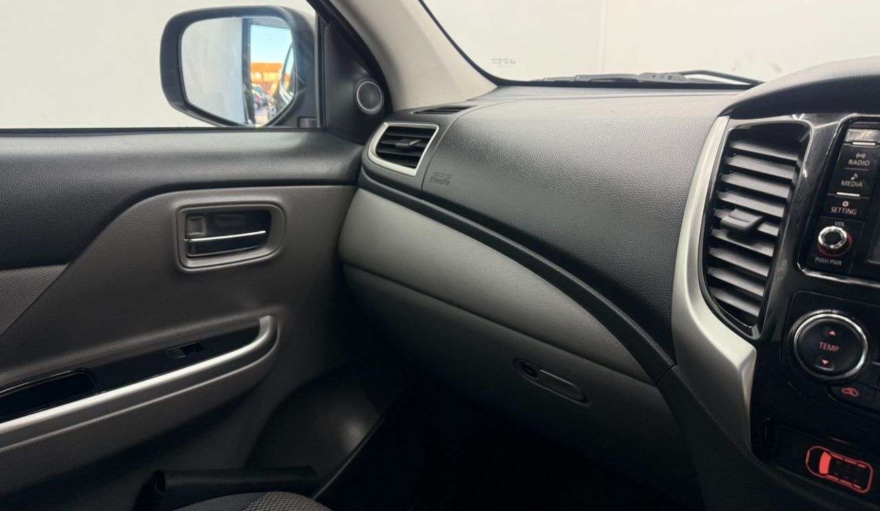 2018 MITSUBISHI L200 2018 MITSUBISHI L200