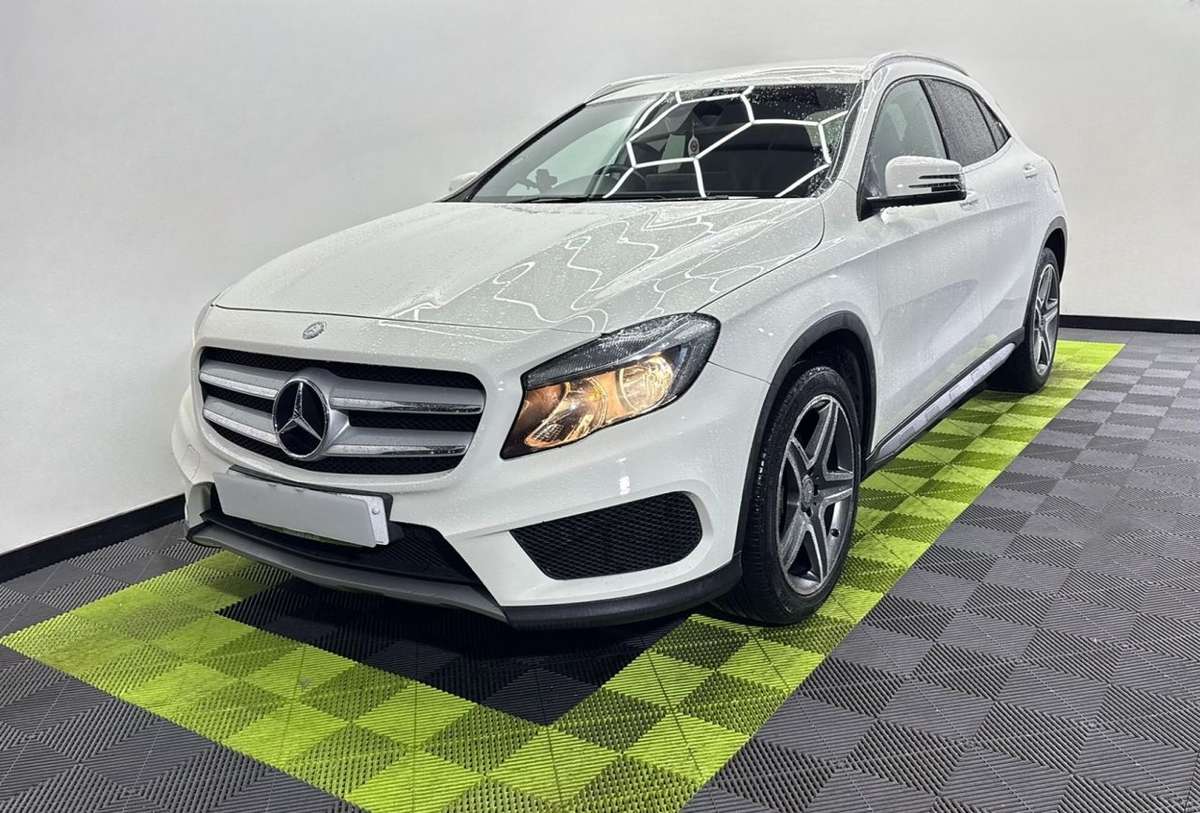 Check out this Mercedes-benz Gla220 2016 Diesel Automatic