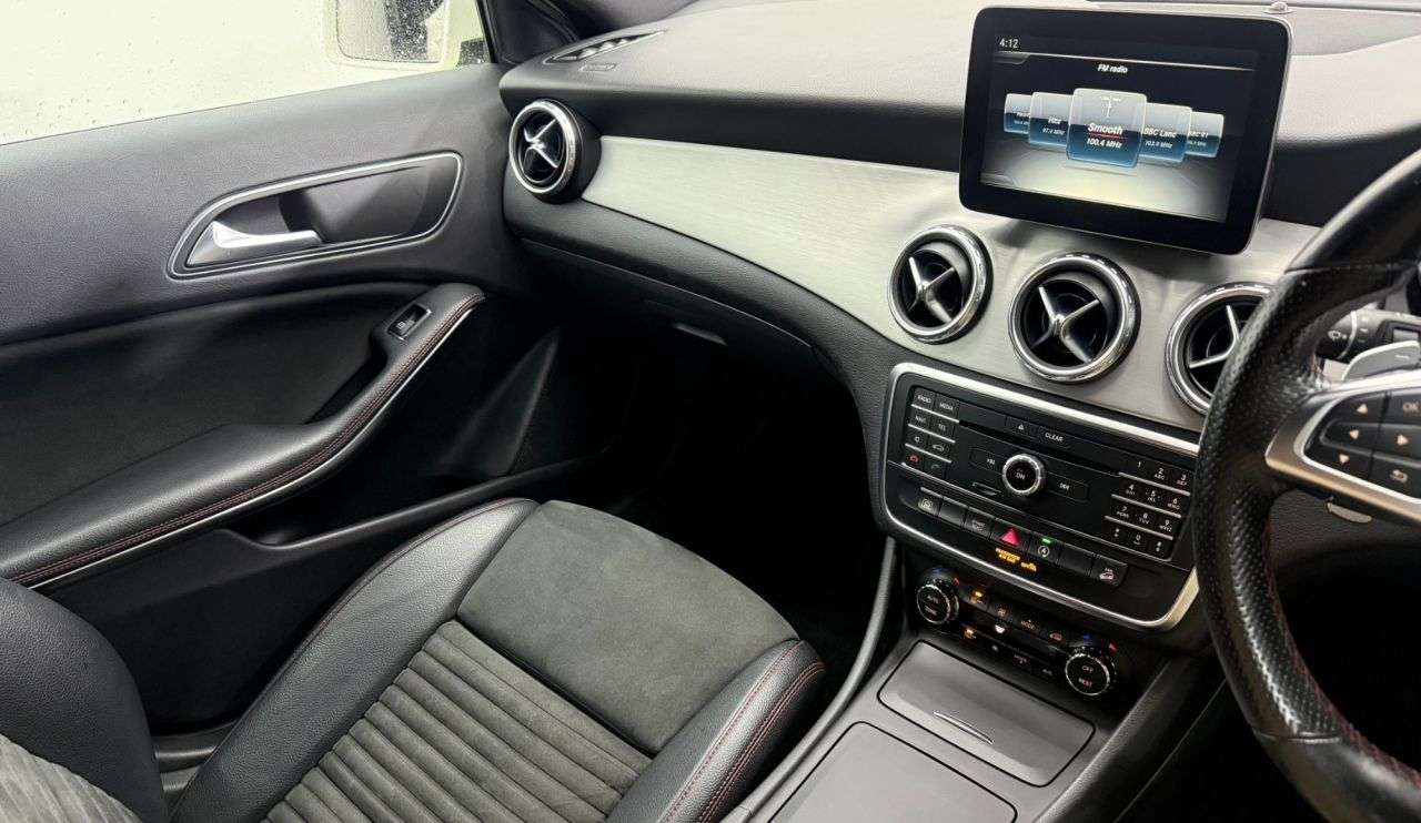 2016 MERCEDES-BENZ GLA220 2016 MERCEDES-BENZ GLA220