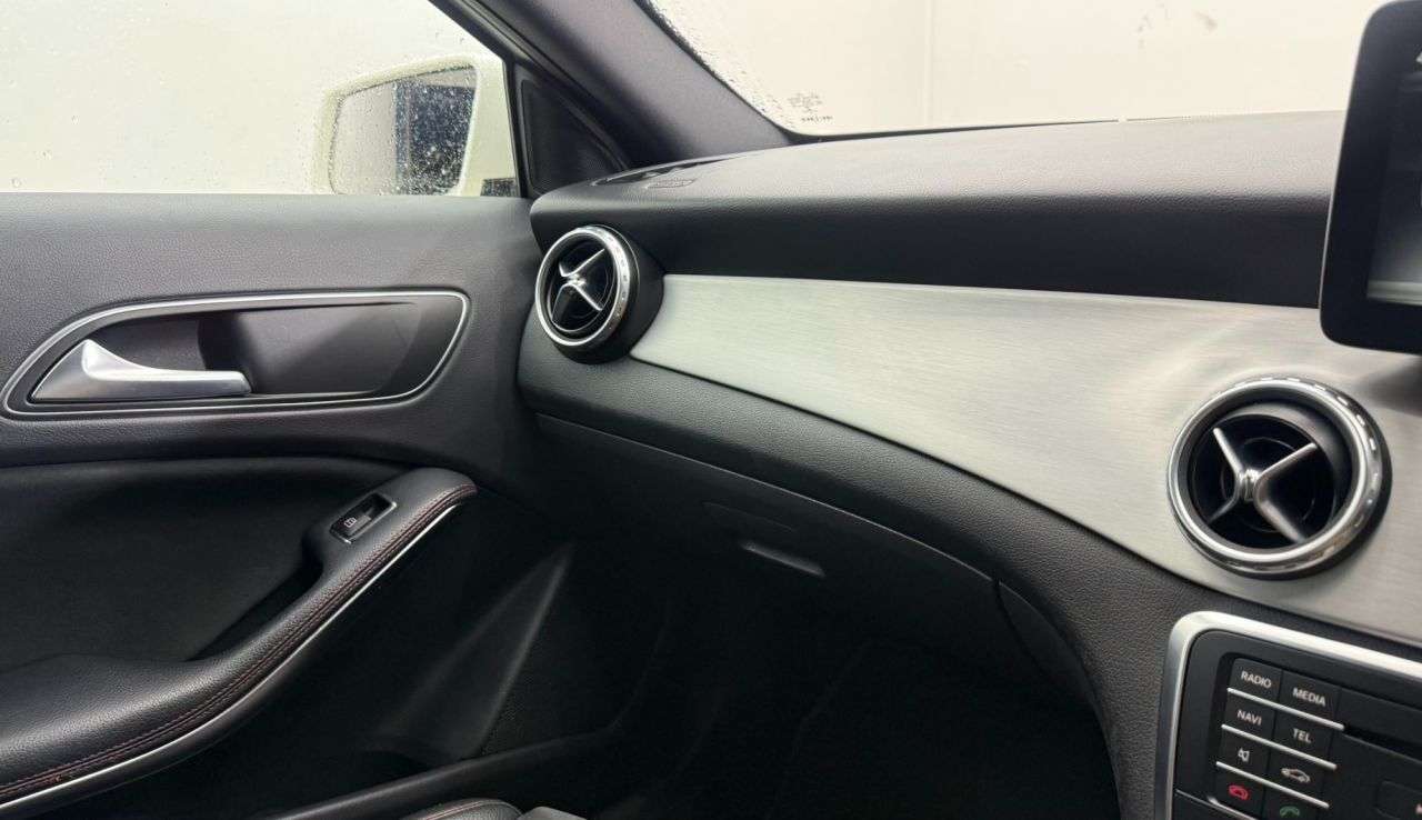 2016 MERCEDES-BENZ GLA220 2016 MERCEDES-BENZ GLA220