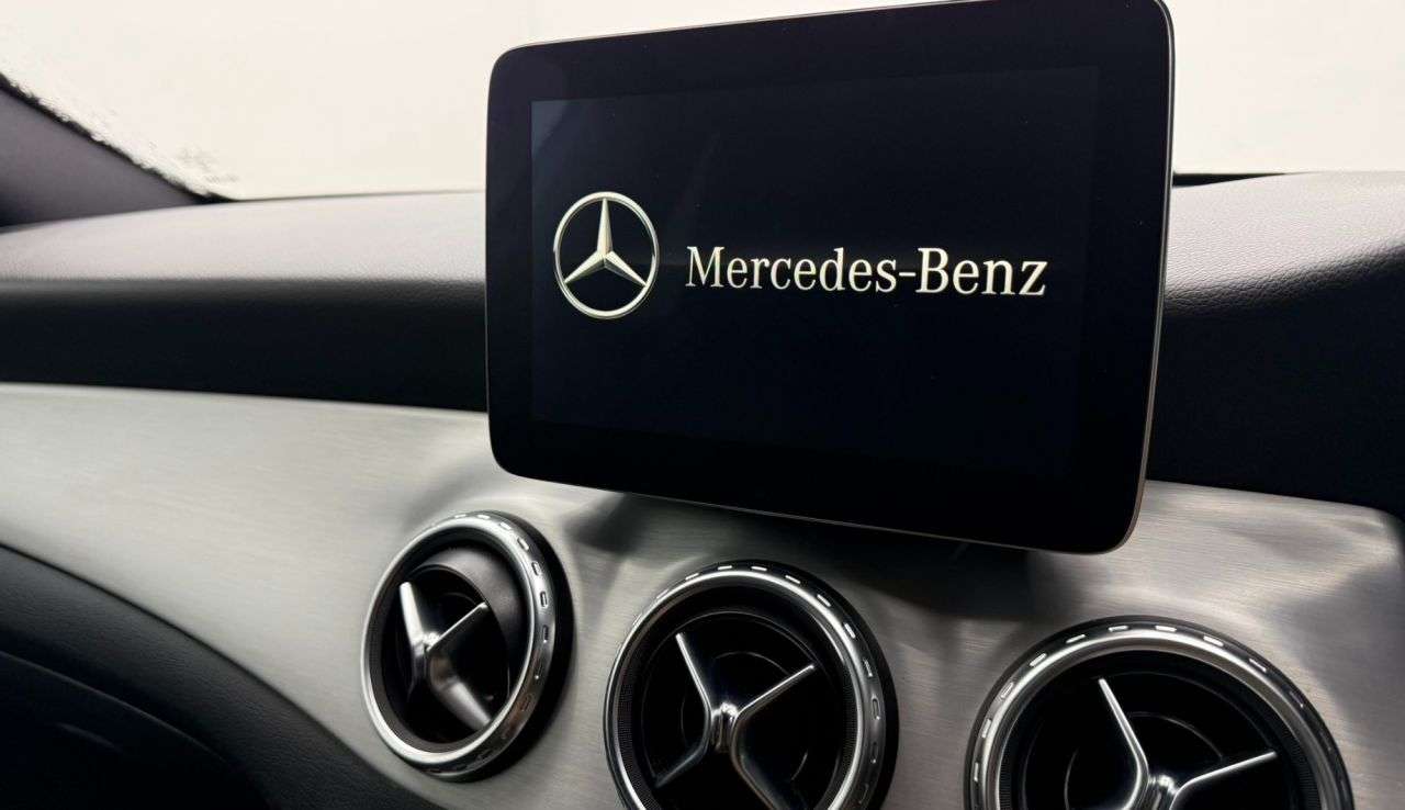 2016 MERCEDES-BENZ GLA220 2016 MERCEDES-BENZ GLA220