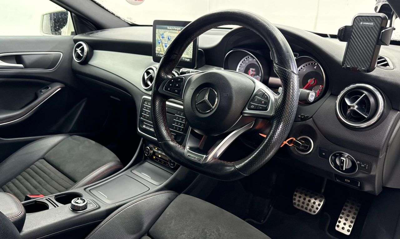 2016 MERCEDES-BENZ GLA220 2016 MERCEDES-BENZ GLA220