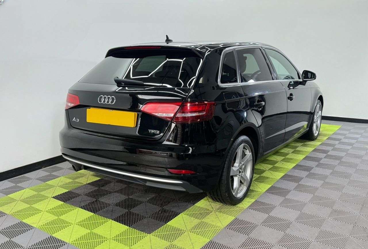 A 2016 AUDI A3 1.0 TFSI Sport Sportback 5dr Petrol Manual Euro 6 (s/s) (116 ps) A 2016 AUDI A3 1.0 TFSI Sport Sportback 5dr Petrol Manual Euro 6 (s/s) (116 ps)