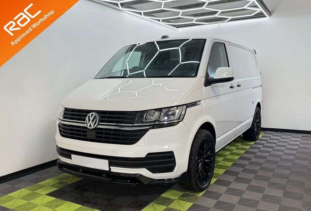 A 2019 VOLKSWAGEN TRANSPORTER 2.0 TDI T28 Startline Panel Van 5dr Diesel Manual FWD SWB Euro 6 (s/s) (102 A 2019 VOLKSWAGEN TRANSPORTER 2.0 TDI T28 Startline Panel Van 5dr Diesel Manual FWD SWB Euro 6 (s/s) (102