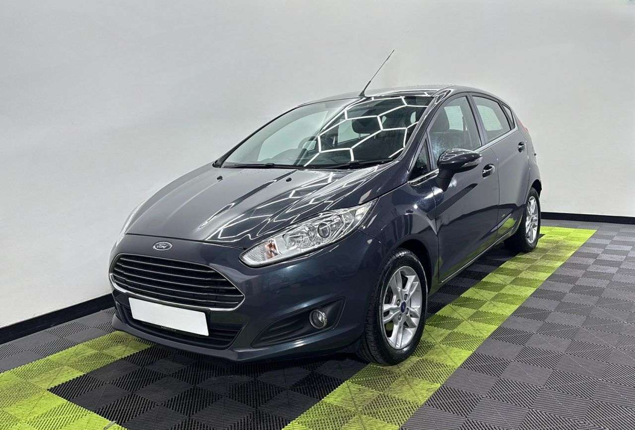 A 2015 FORD FIESTA 1.5 TDCi Zetec Hatchback 5dr Diesel Manual Euro 5 (75 ps) A 2015 FORD FIESTA 1.5 TDCi Zetec Hatchback 5dr Diesel Manual Euro 5 (75 ps)