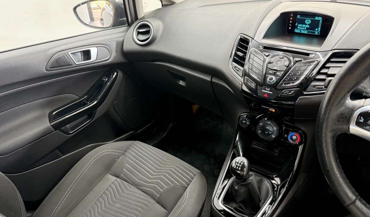 2015 FORD FIESTA 2015 FORD FIESTA