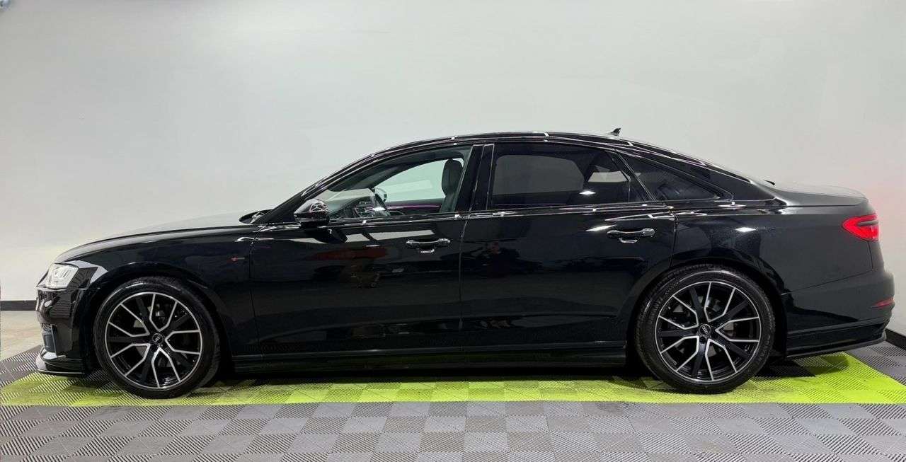 2020 AUDI A8 2020 AUDI A8