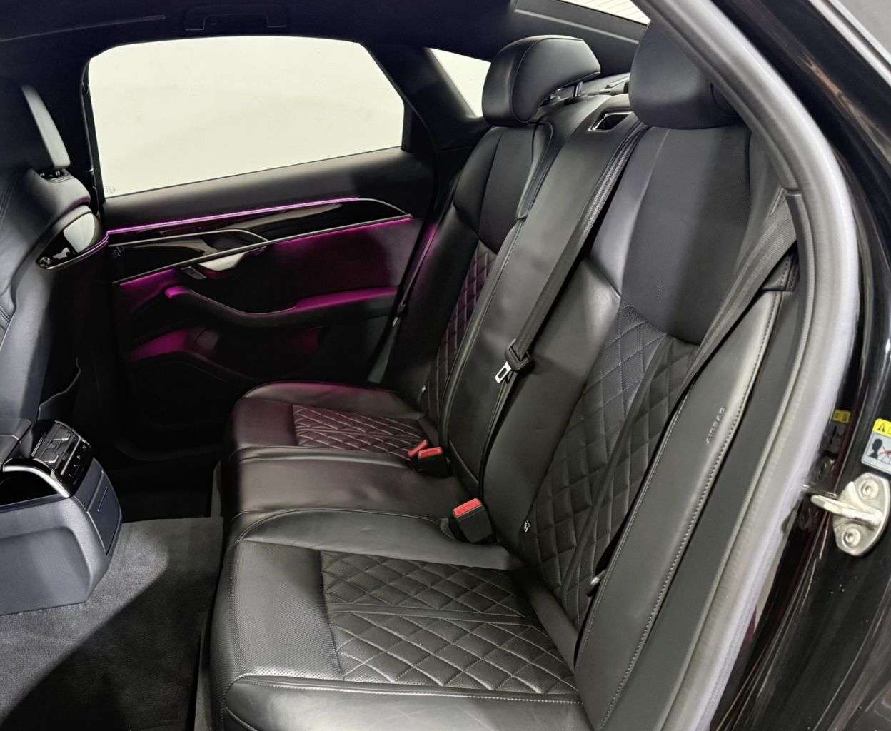 2020 AUDI A8 2020 AUDI A8