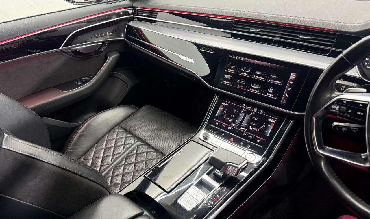 2020 AUDI A8 2020 AUDI A8