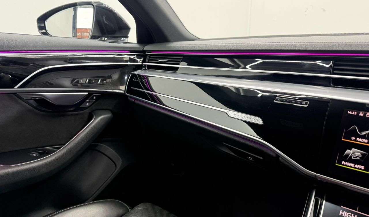 2020 AUDI A8 2020 AUDI A8