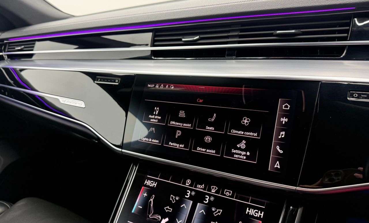 2020 AUDI A8 2020 AUDI A8