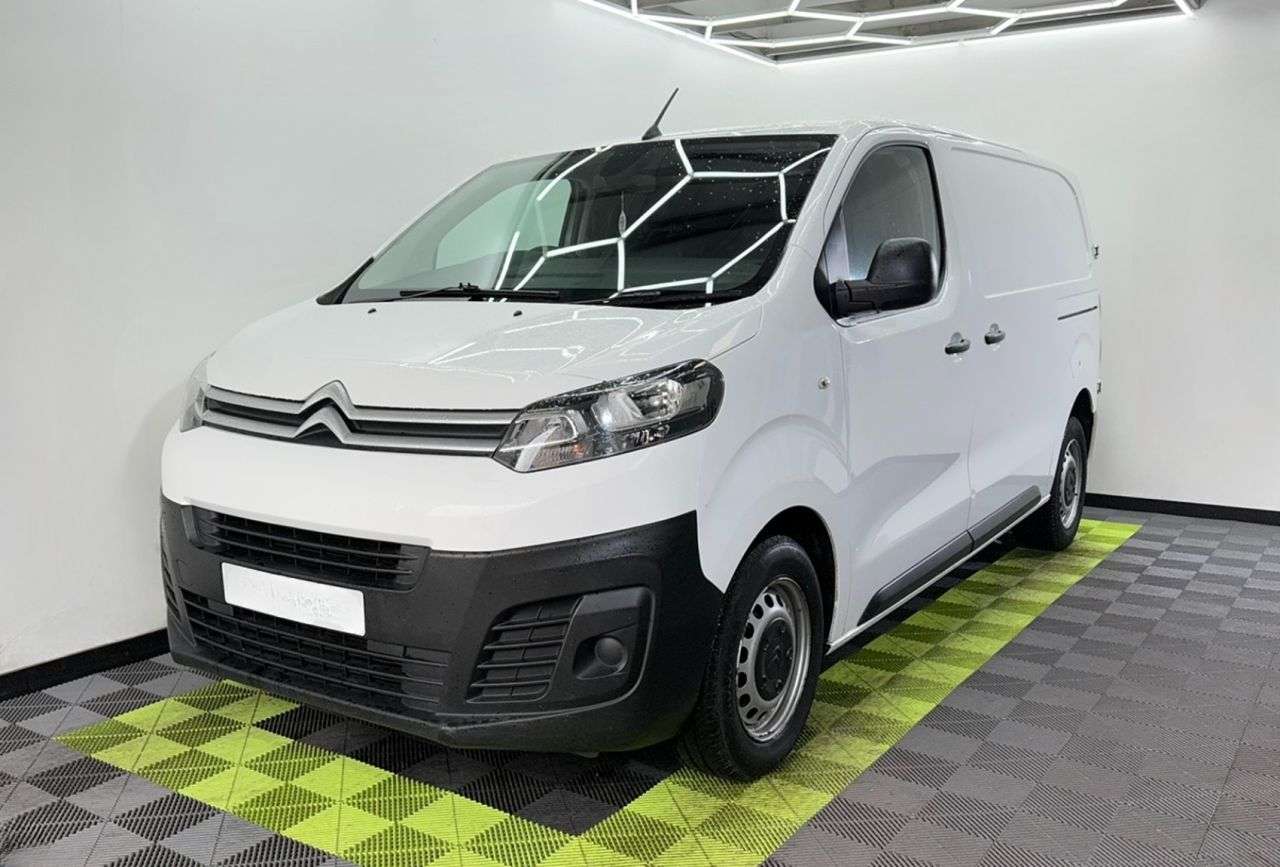 A 2021 CITROEN DISPATCH 2.0 BlueHDi 1400 Enterprise M Panel Van 6dr Diesel Manual FWD 2 Euro 6 (s/s A 2021 CITROEN DISPATCH 2.0 BlueHDi 1400 Enterprise M Panel Van 6dr Diesel Manual FWD 2 Euro 6 (s/s