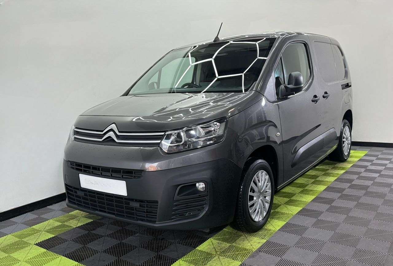 A 2019 CITROEN BERLINGO 1.6 BlueHDi 650 Enterprise M Panel Van 5dr Diesel Manual SWB Euro 6 (75 ps) A 2019 CITROEN BERLINGO 1.6 BlueHDi 650 Enterprise M Panel Van 5dr Diesel Manual SWB Euro 6 (75 ps)