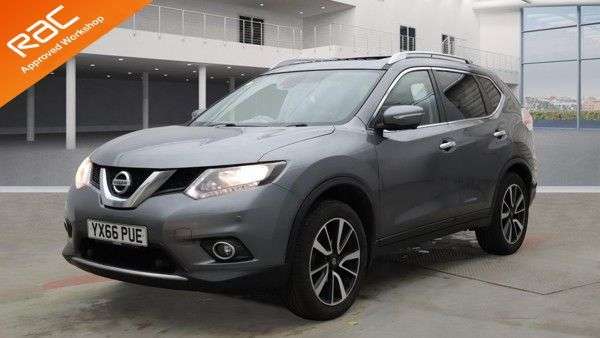 A 2017 NISSAN X-TRAIL N-VISION DCI A 2017 NISSAN X-TRAIL N-VISION DCI