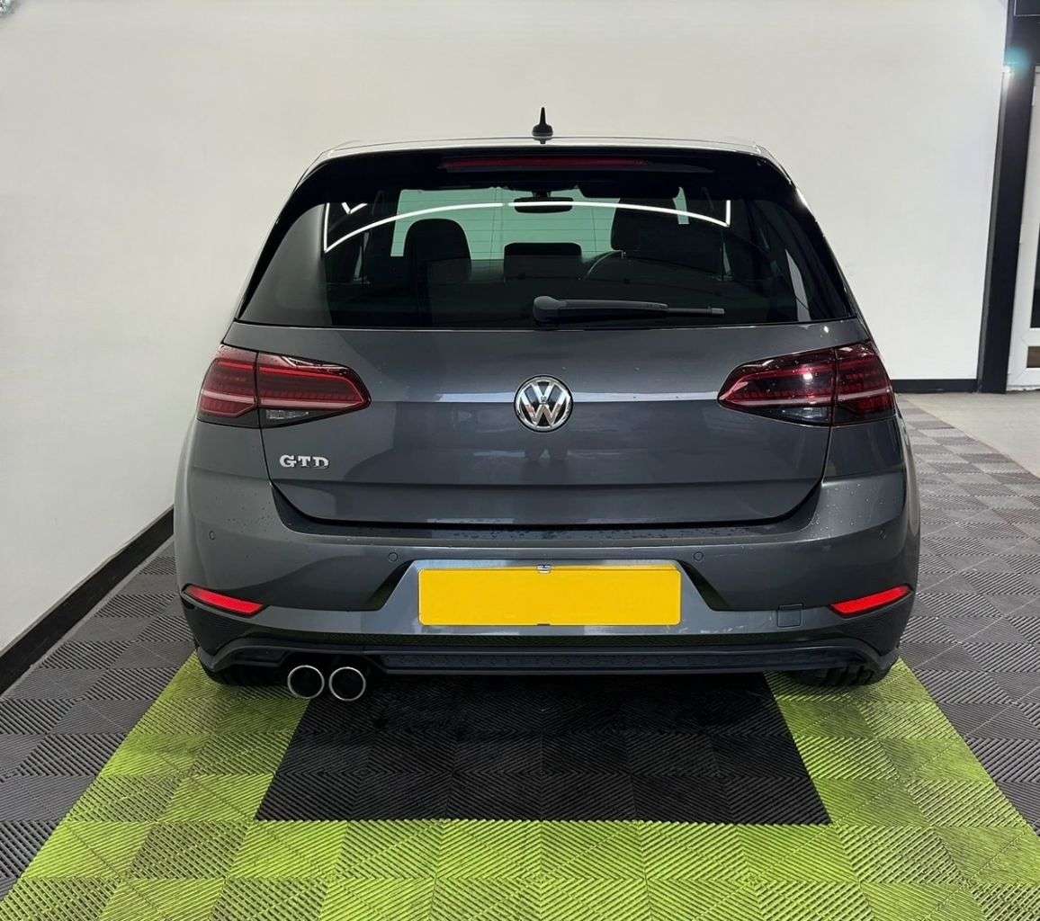 2017 VOLKSWAGEN GOLF 2017 VOLKSWAGEN GOLF