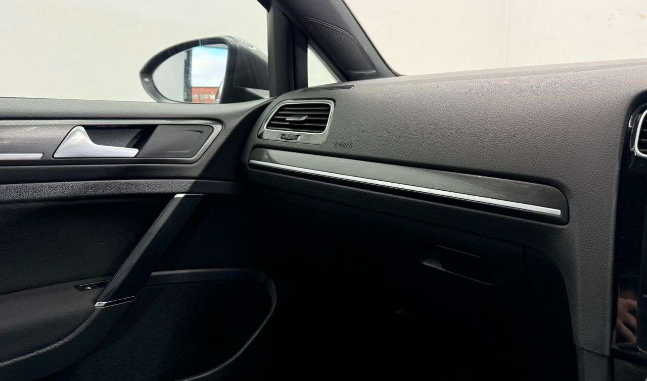 2017 VOLKSWAGEN GOLF 2017 VOLKSWAGEN GOLF