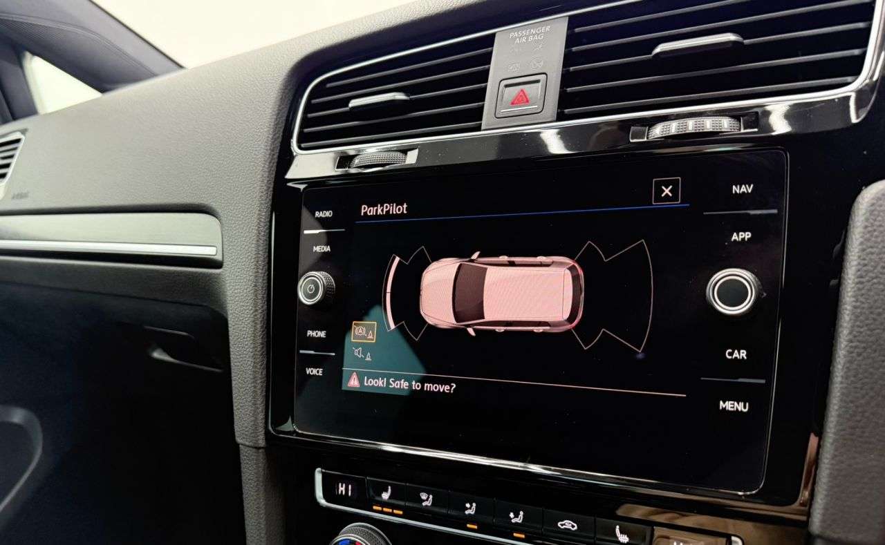 2017 VOLKSWAGEN GOLF 2017 VOLKSWAGEN GOLF