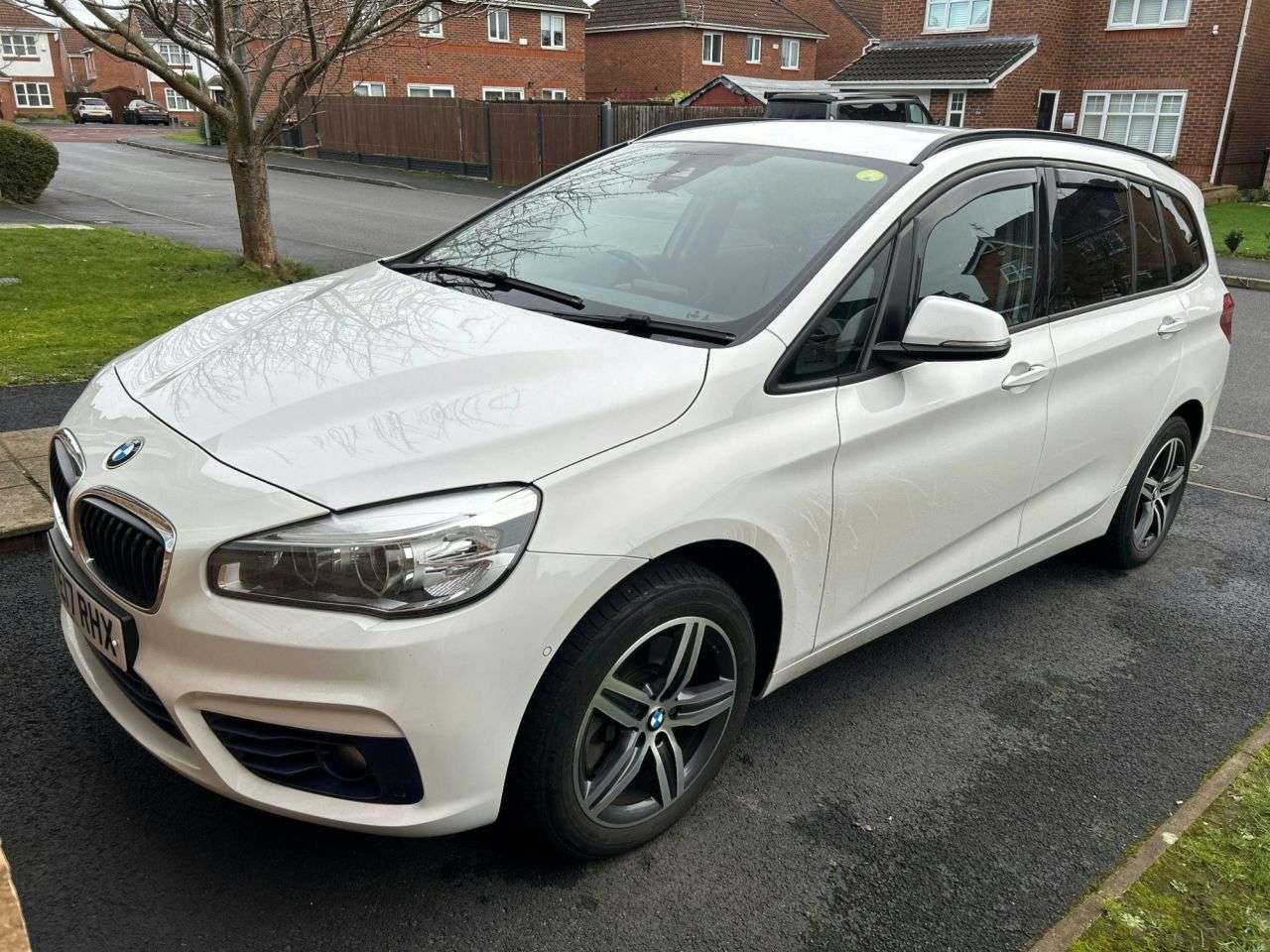 A 2017 BMW 2 SERIES GRAN TOURER 2.0 220d Sport MPV 5dr Diesel Manual Euro 6 (s/s) (190 ps) A 2017 BMW 2 SERIES GRAN TOURER 2.0 220d Sport MPV 5dr Diesel Manual Euro 6 (s/s) (190 ps)