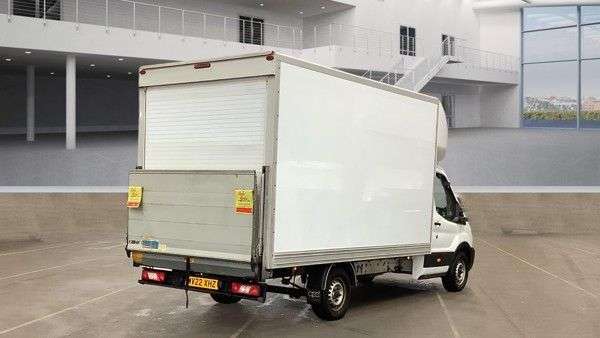 A 2022 FORD TRANSIT 2.0 350 EcoBlue Leader Chassis Cab 2dr Diesel Manual FWD L4 Euro 6 (s/s) (1 A 2022 FORD TRANSIT 2.0 350 EcoBlue Leader Chassis Cab 2dr Diesel Manual FWD L4 Euro 6 (s/s) (1