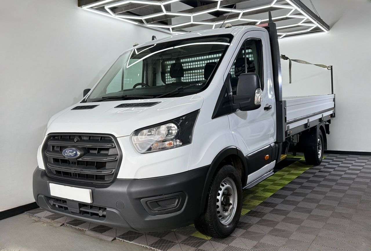 A 2021 FORD TRANSIT 2.0 350 EcoBlue Leader Chassis Cab 2dr Diesel Manual FWD L3 Euro 6 (s/s) (1 A 2021 FORD TRANSIT 2.0 350 EcoBlue Leader Chassis Cab 2dr Diesel Manual FWD L3 Euro 6 (s/s) (1