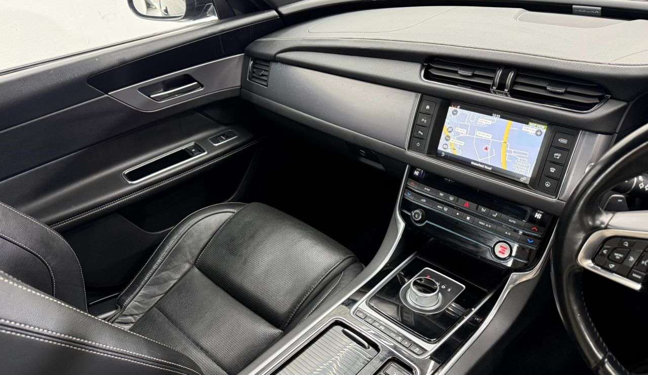 2016 JAGUAR XF 2016 JAGUAR XF