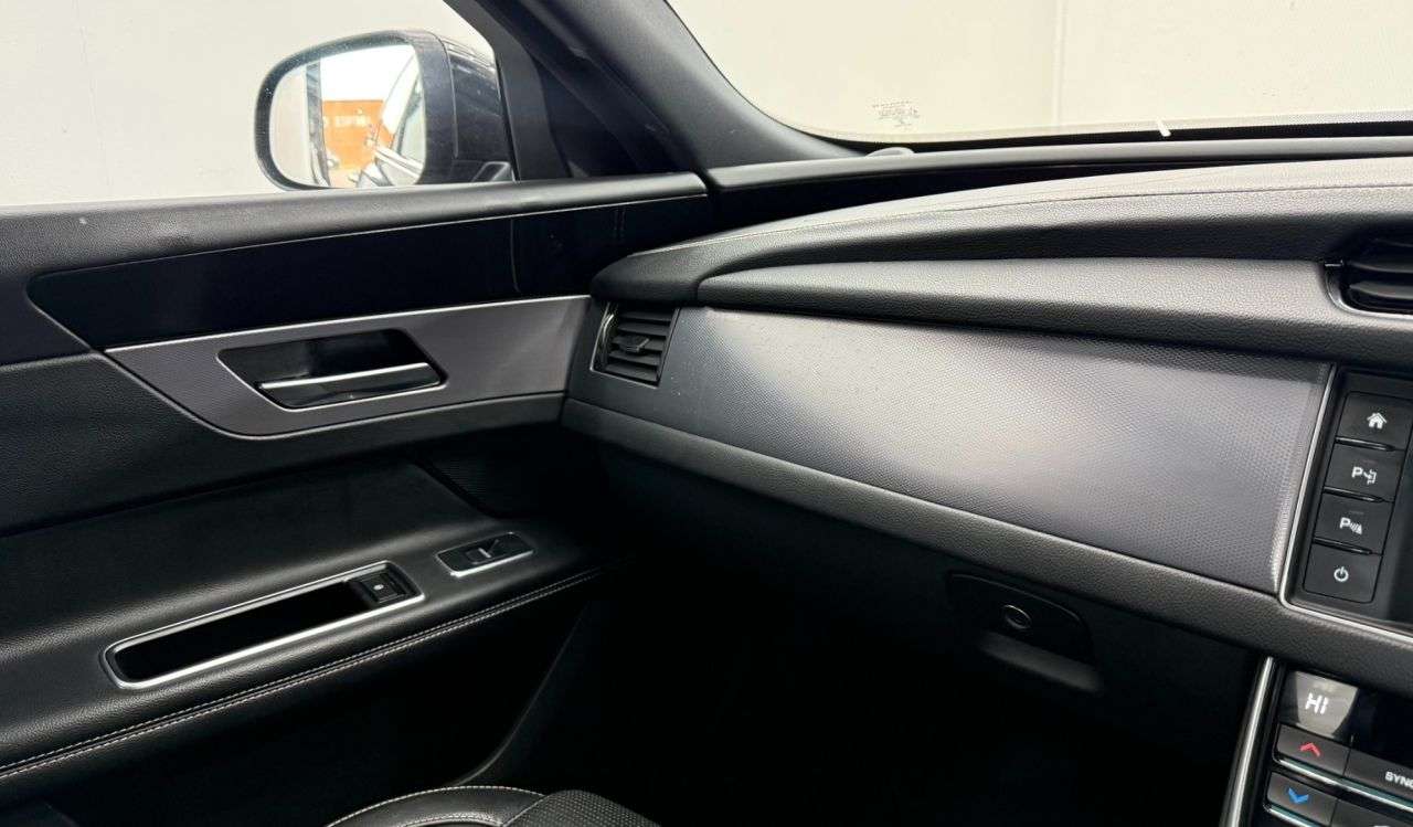 2016 JAGUAR XF 2016 JAGUAR XF