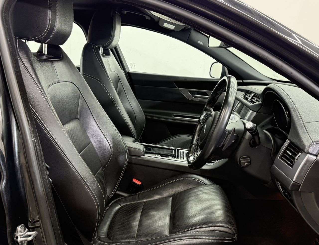 2016 JAGUAR XF 2016 JAGUAR XF