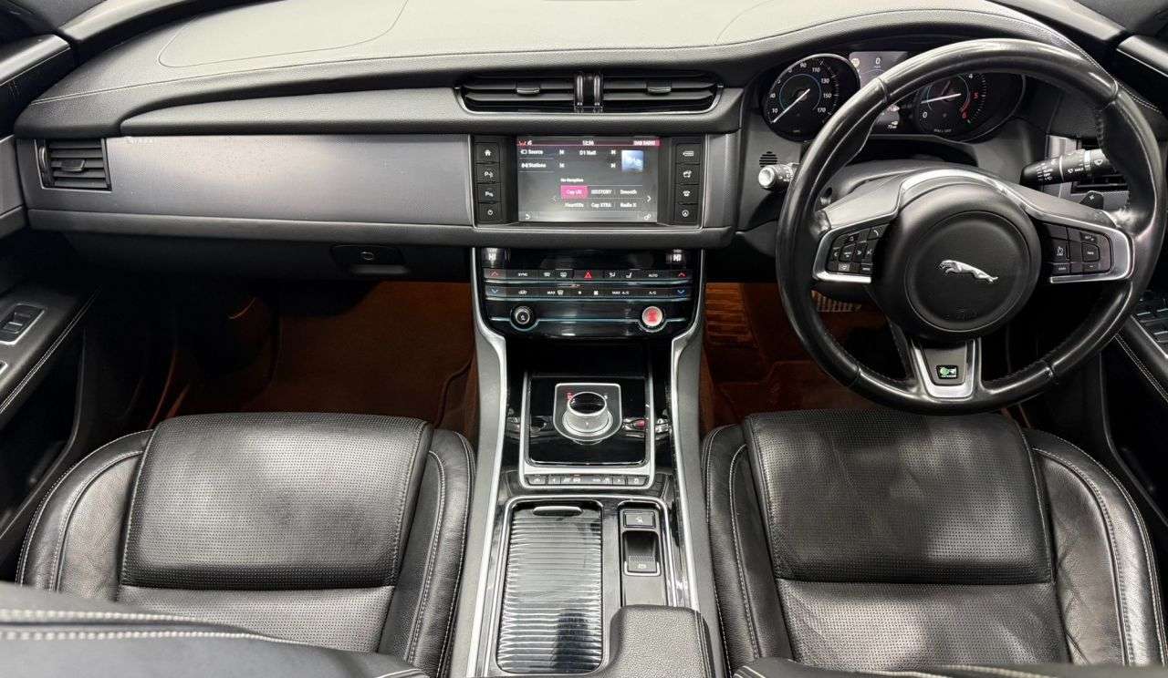 2016 JAGUAR XF 2016 JAGUAR XF