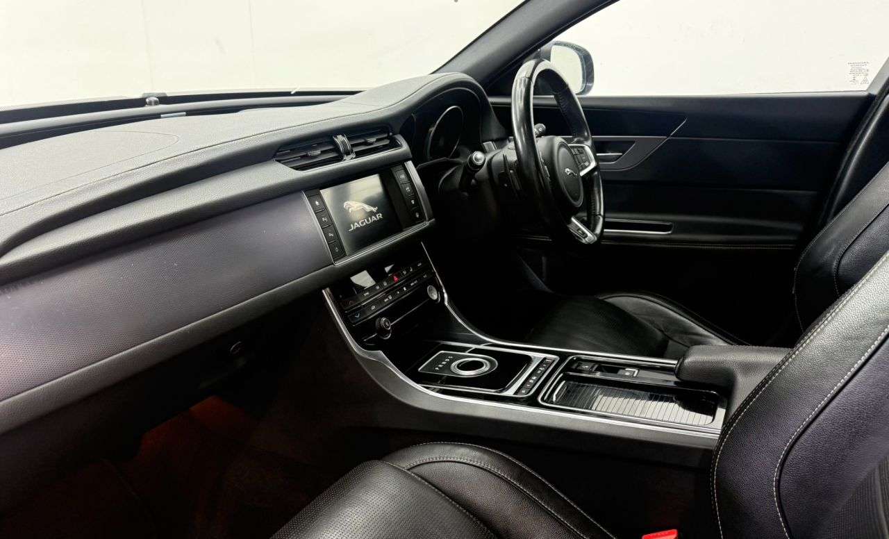 2016 JAGUAR XF 2016 JAGUAR XF