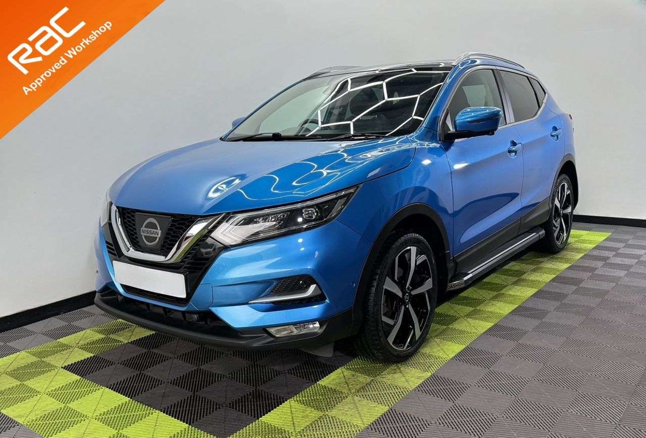 A 2017 NISSAN QASHQAI 1.6 dCi Tekna SUV 5dr Diesel Manual Euro 6 (s/s) (130 ps) A 2017 NISSAN QASHQAI 1.6 dCi Tekna SUV 5dr Diesel Manual Euro 6 (s/s) (130 ps)