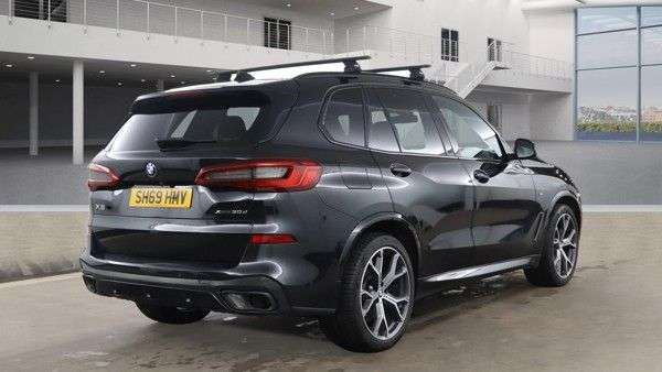 A 2019 BMW X5 3.0 30d M Sport SUV 5dr Diesel Auto xDrive Euro 6 (s/s) (265 ps) A 2019 BMW X5 3.0 30d M Sport SUV 5dr Diesel Auto xDrive Euro 6 (s/s) (265 ps)