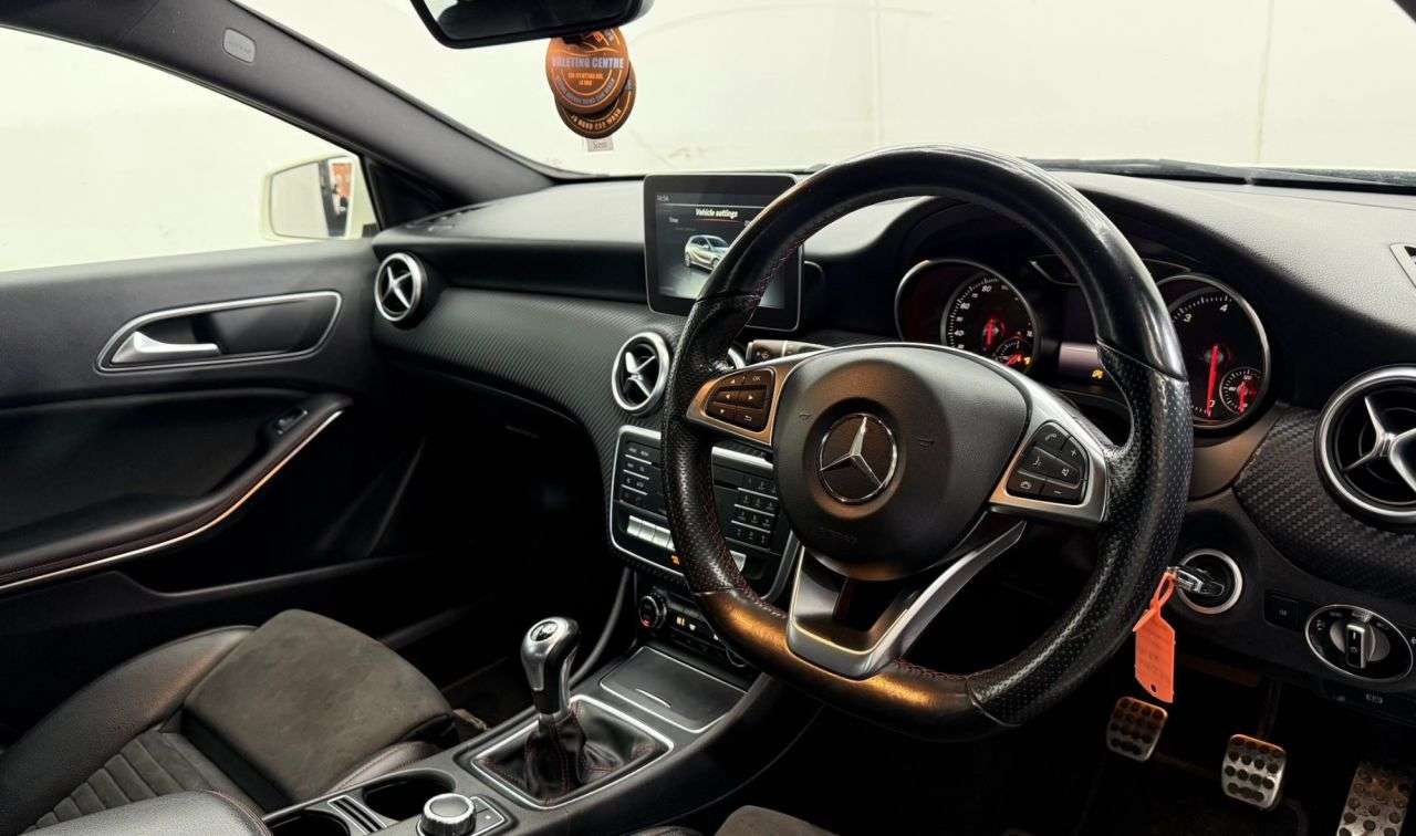 2017 MERCEDES-BENZ A-CLASS 2017 MERCEDES-BENZ A-CLASS