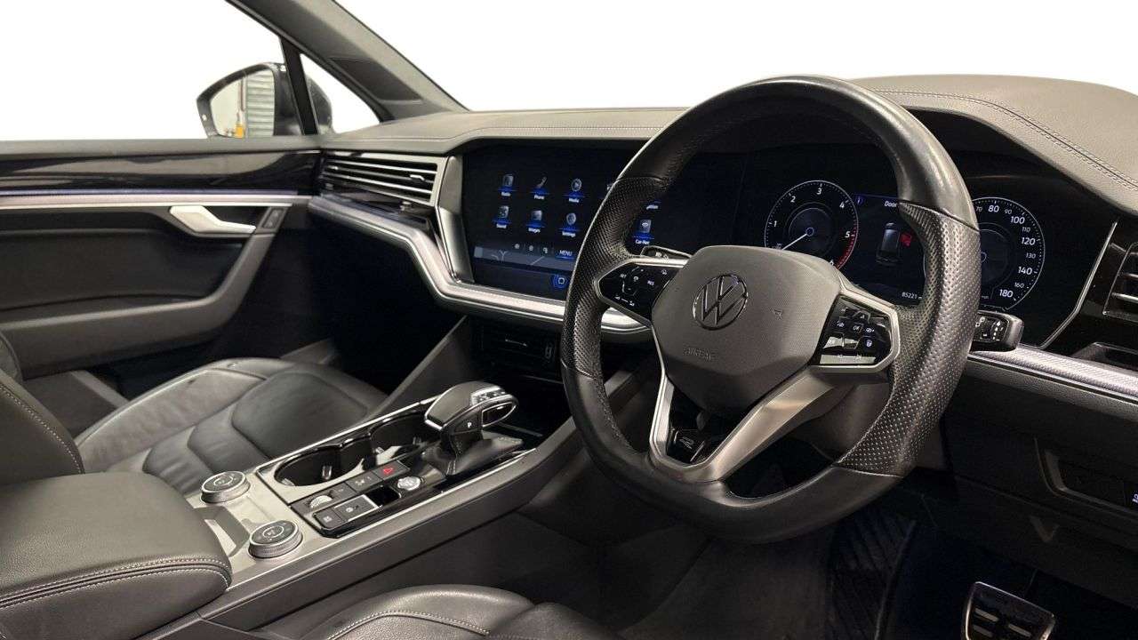 2021 VOLKSWAGEN TOUAREG 2021 VOLKSWAGEN TOUAREG