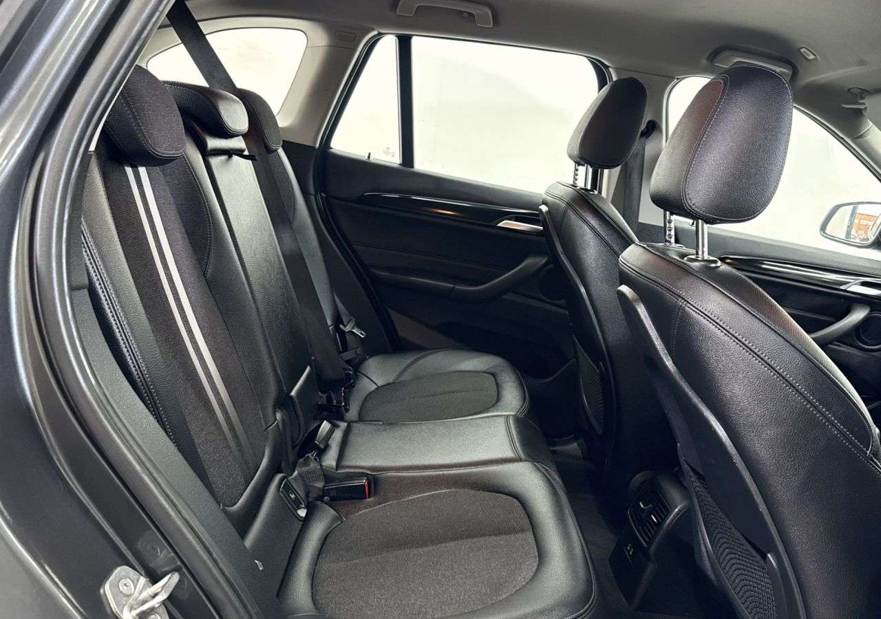 2022 BMW X1 2022 BMW X1