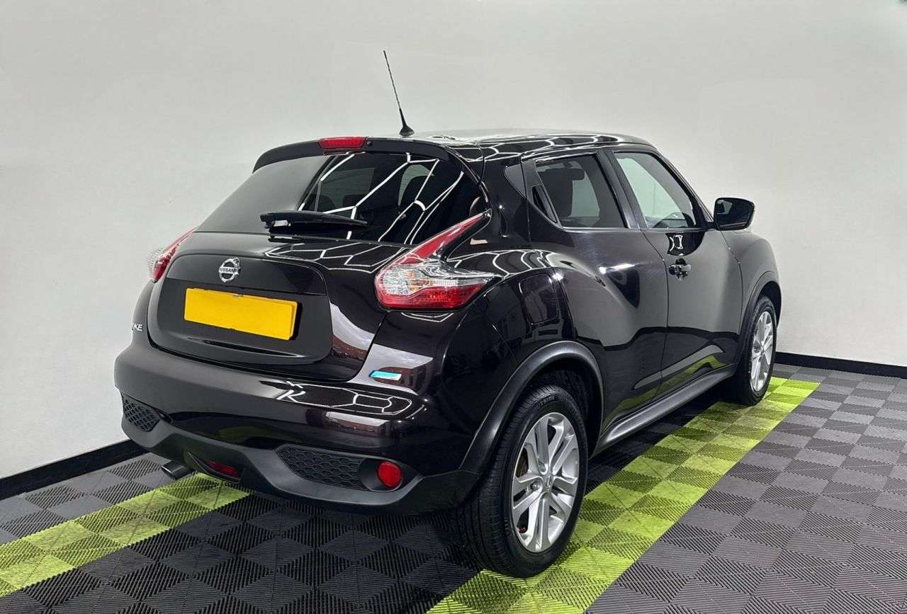A 2015 NISSAN JUKE 1.5 dCi 8v Acenta Premium SUV 5dr Diesel Manual Euro 5 (s/s) (110 ps) A 2015 NISSAN JUKE 1.5 dCi 8v Acenta Premium SUV 5dr Diesel Manual Euro 5 (s/s) (110 ps)