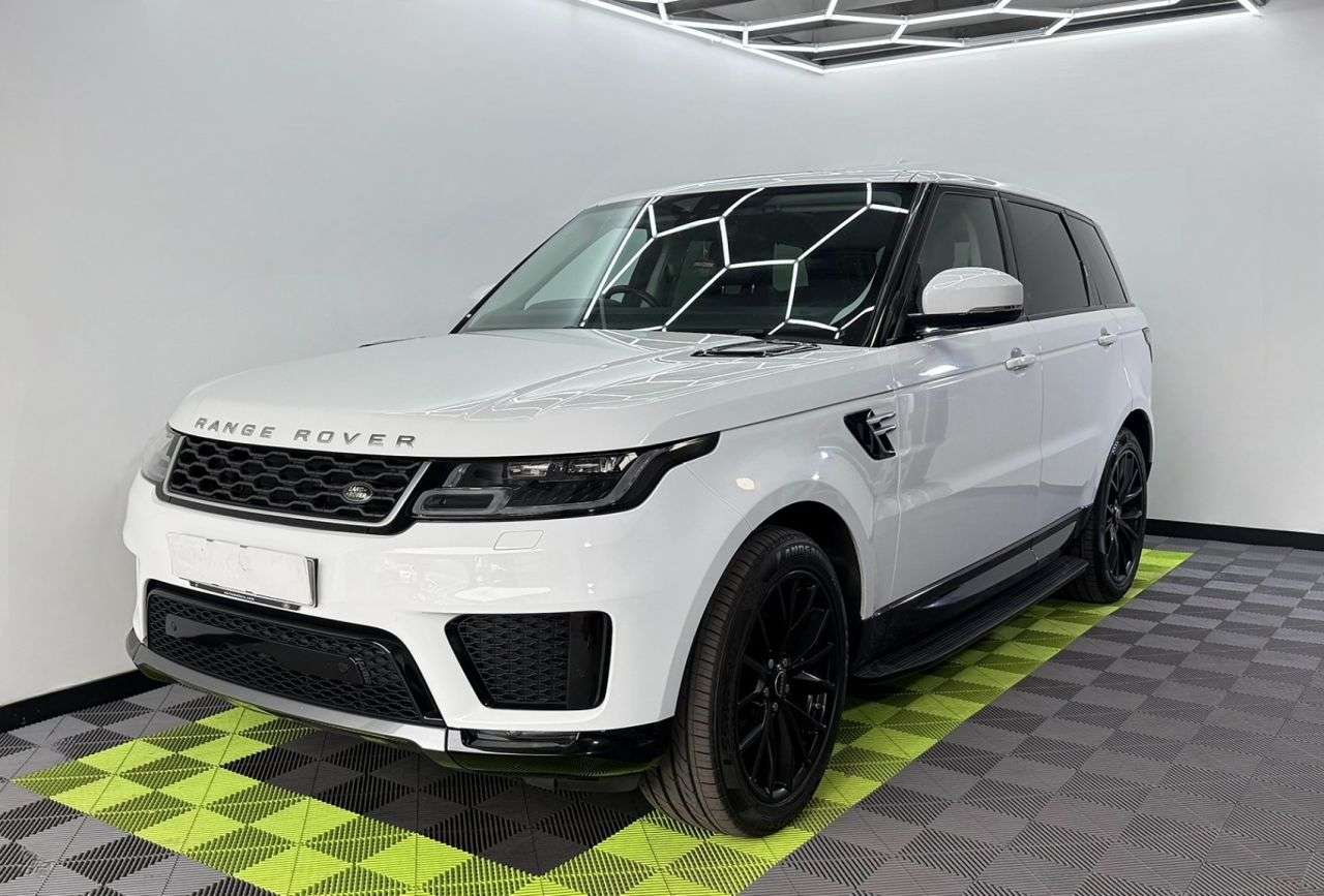 A 2019 LAND ROVER RANGE ROVER SPORT 3.0 SD V6 HSE SUV 5dr Diesel Auto 4WD Euro 6 (s/s) (306 ps) A 2019 LAND ROVER RANGE ROVER SPORT 3.0 SD V6 HSE SUV 5dr Diesel Auto 4WD Euro 6 (s/s) (306 ps)