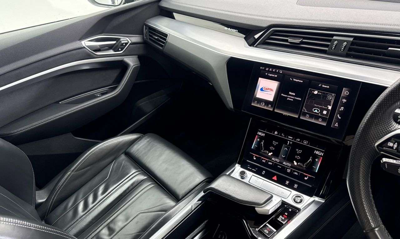 2022 AUDI E-TRON 2022 AUDI E-TRON