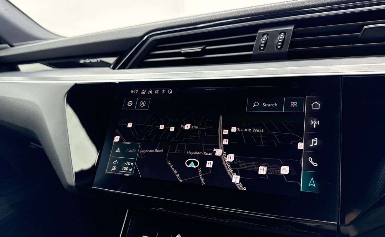 2022 AUDI E-TRON 2022 AUDI E-TRON