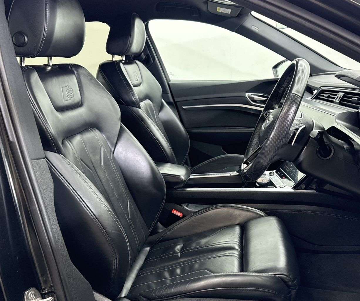 2022 AUDI E-TRON 2022 AUDI E-TRON