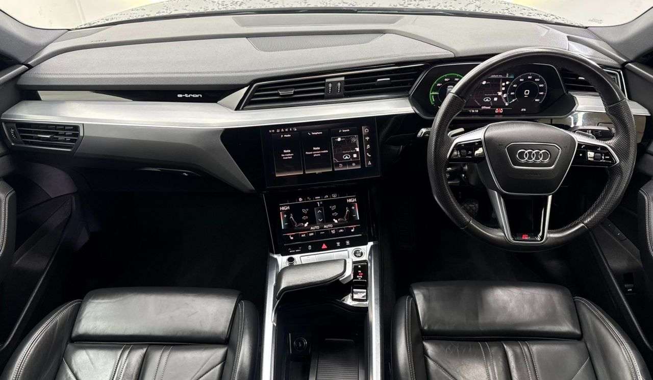 2022 AUDI E-TRON 2022 AUDI E-TRON