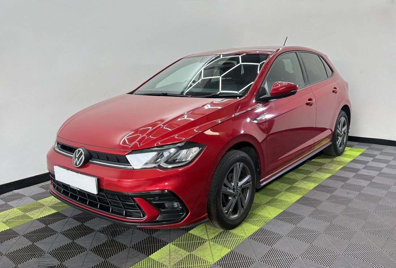 A 2022 VOLKSWAGEN POLO 1.0 TSI R-Line Hatchback 5dr Petrol Manual Euro 6 (s/s) (95 ps) A 2022 VOLKSWAGEN POLO 1.0 TSI R-Line Hatchback 5dr Petrol Manual Euro 6 (s/s) (95 ps)