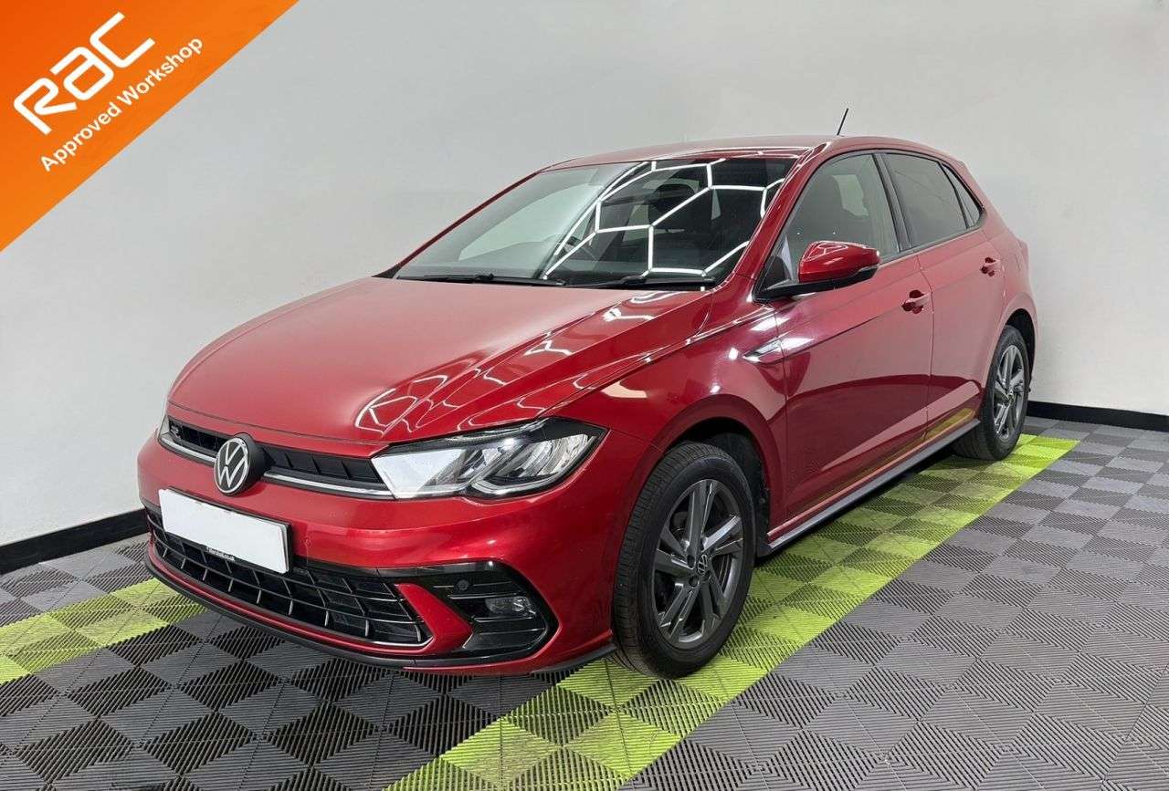 A 2022 VOLKSWAGEN POLO 1.0 TSI R-Line Hatchback 5dr Petrol Manual Euro 6 (s/s) (95 ps) A 2022 VOLKSWAGEN POLO 1.0 TSI R-Line Hatchback 5dr Petrol Manual Euro 6 (s/s) (95 ps)