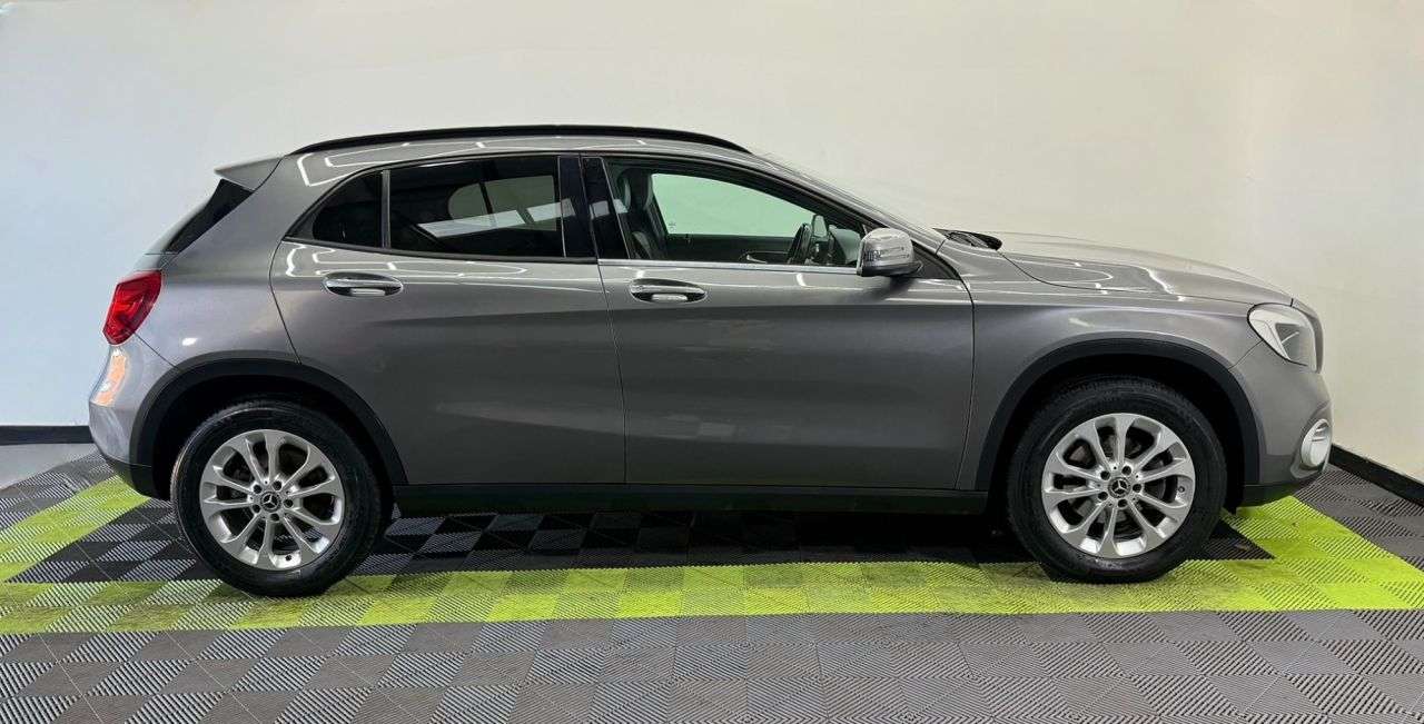 2017 MERCEDES-BENZ GLA 2017 MERCEDES-BENZ GLA