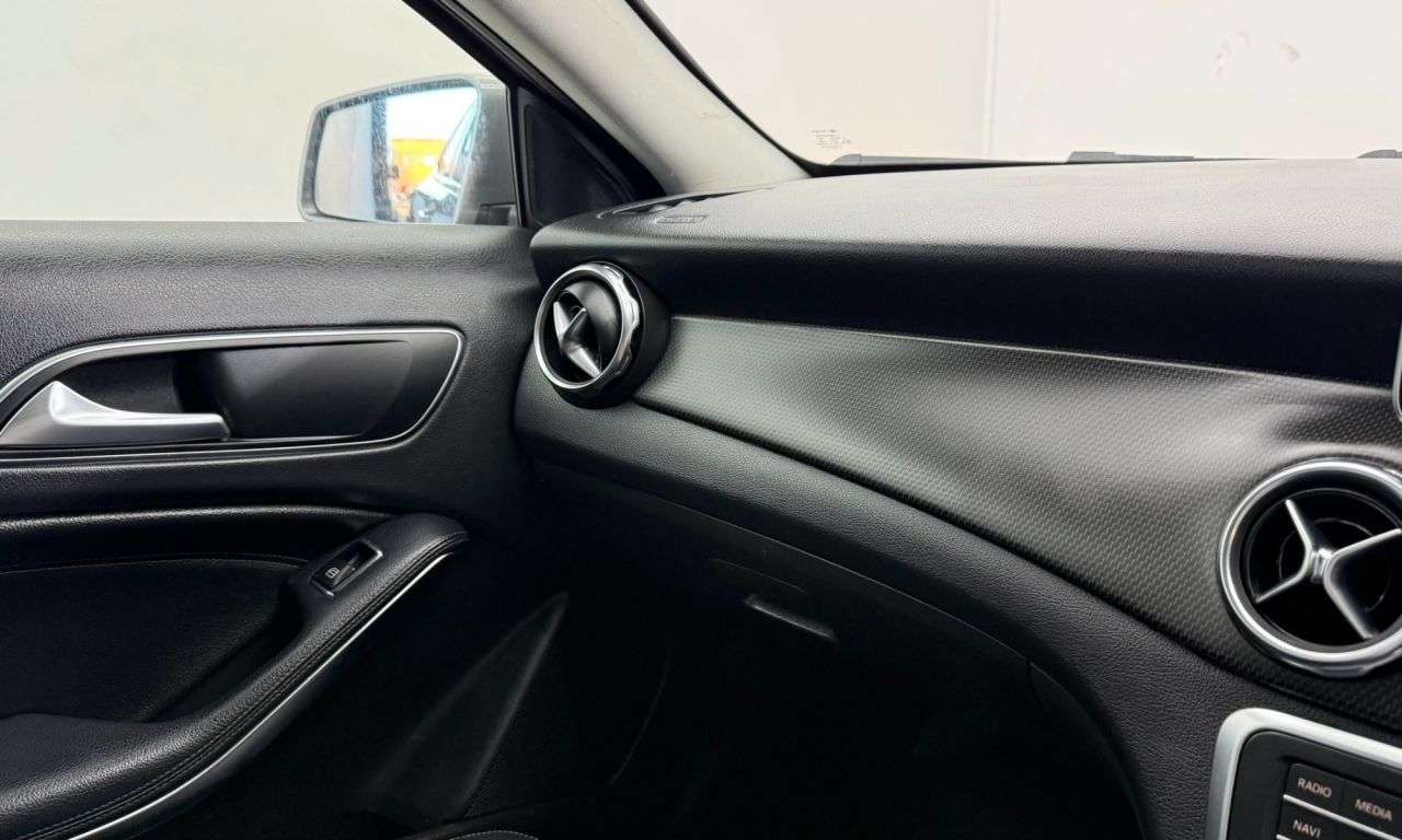 2017 MERCEDES-BENZ GLA 2017 MERCEDES-BENZ GLA