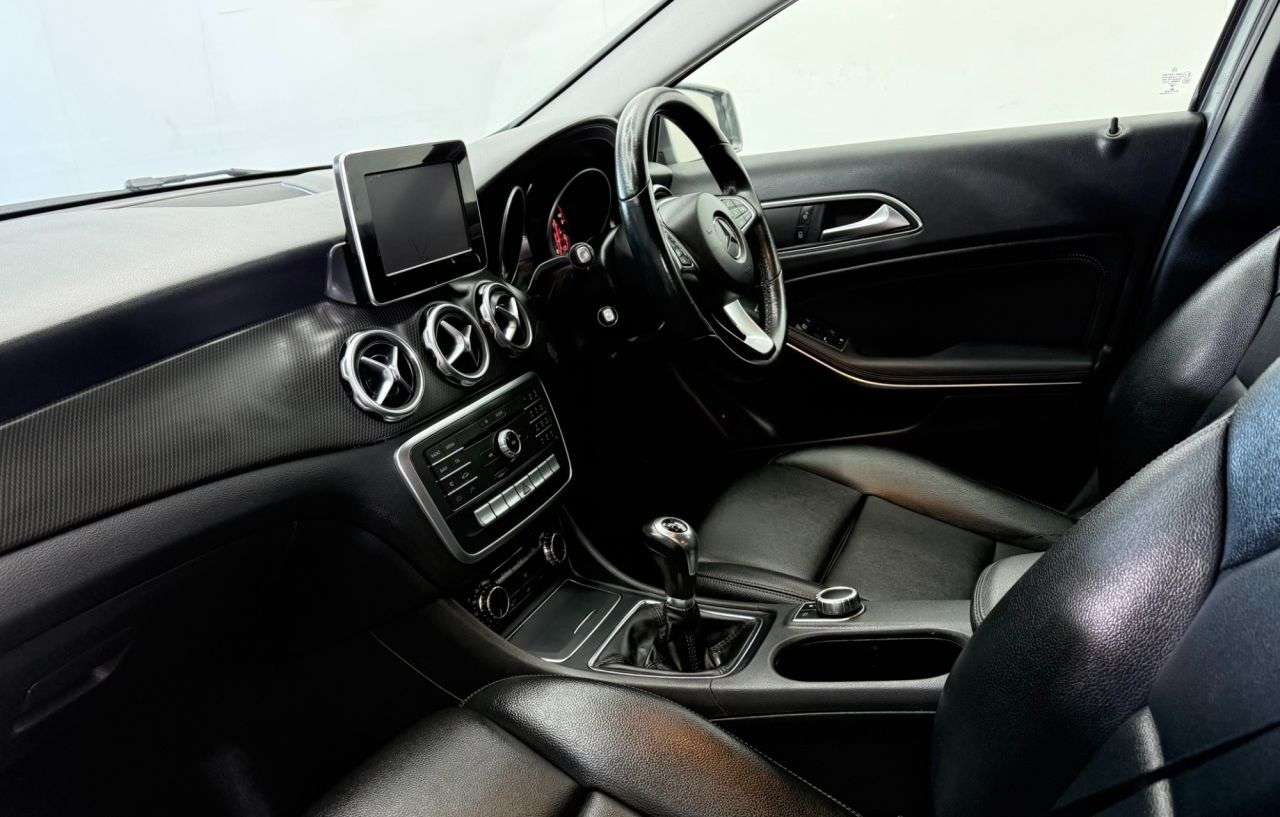 2017 MERCEDES-BENZ GLA 2017 MERCEDES-BENZ GLA