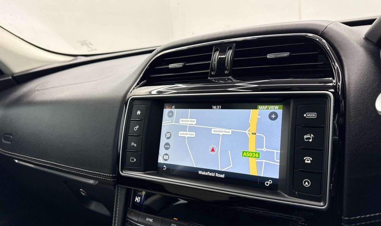 2017 JAGUAR F-PACE 2017 JAGUAR F-PACE