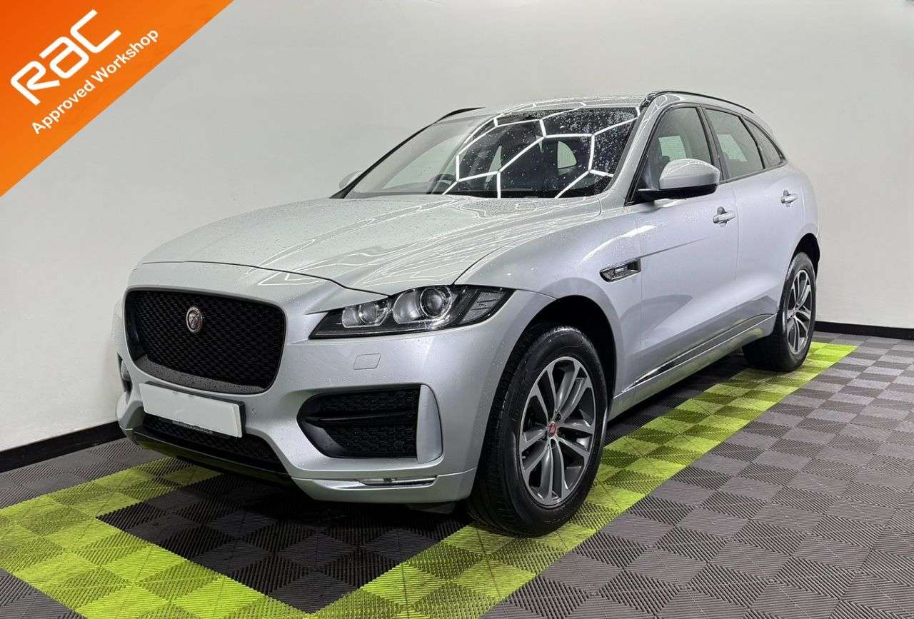 A 2017 JAGUAR F-PACE 2.0 D180 R-Sport SUV 5dr Diesel Auto AWD Euro 6 (s/s) (180 ps) A 2017 JAGUAR F-PACE 2.0 D180 R-Sport SUV 5dr Diesel Auto AWD Euro 6 (s/s) (180 ps)