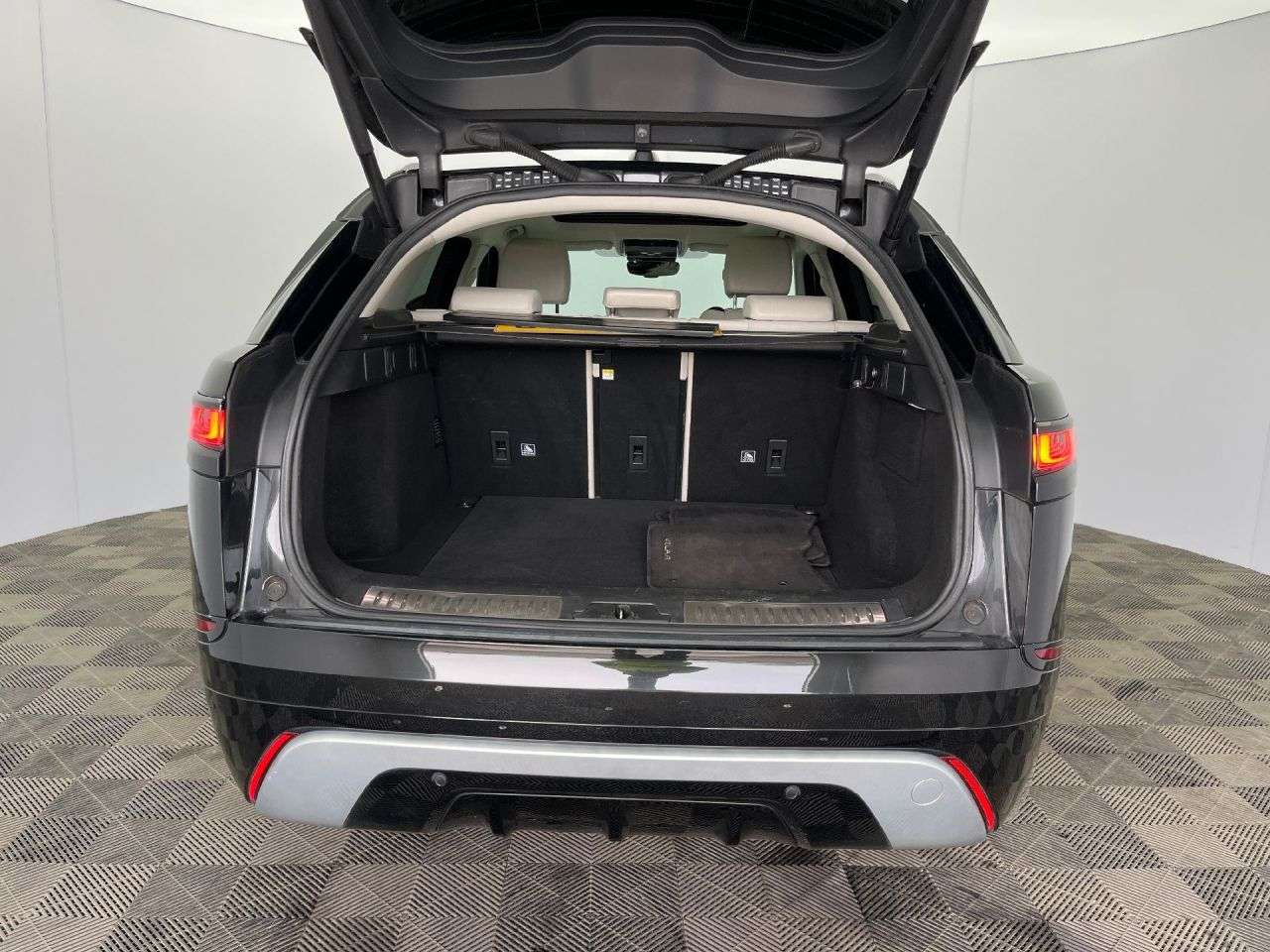 2020 LAND ROVER RANGE ROVER VELAR 2020 LAND ROVER RANGE ROVER VELAR