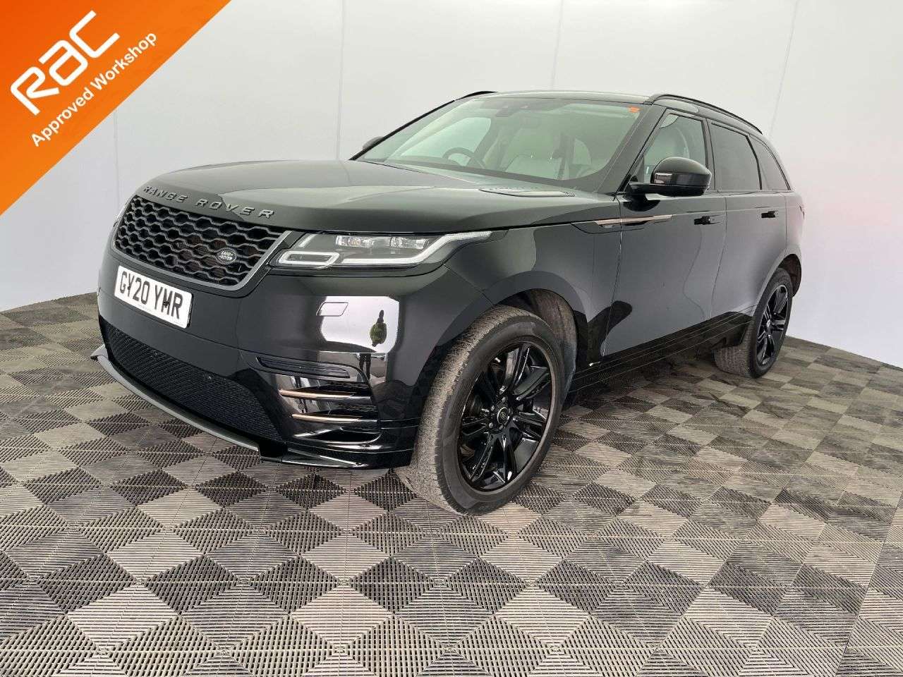 A 2020 LAND ROVER RANGE ROVER VELAR 2.0 P250 R-Dynamic S SUV 5dr Petrol Auto 4WD Euro 6 (s/s) (250 ps) A 2020 LAND ROVER RANGE ROVER VELAR 2.0 P250 R-Dynamic S SUV 5dr Petrol Auto 4WD Euro 6 (s/s) (250 ps)