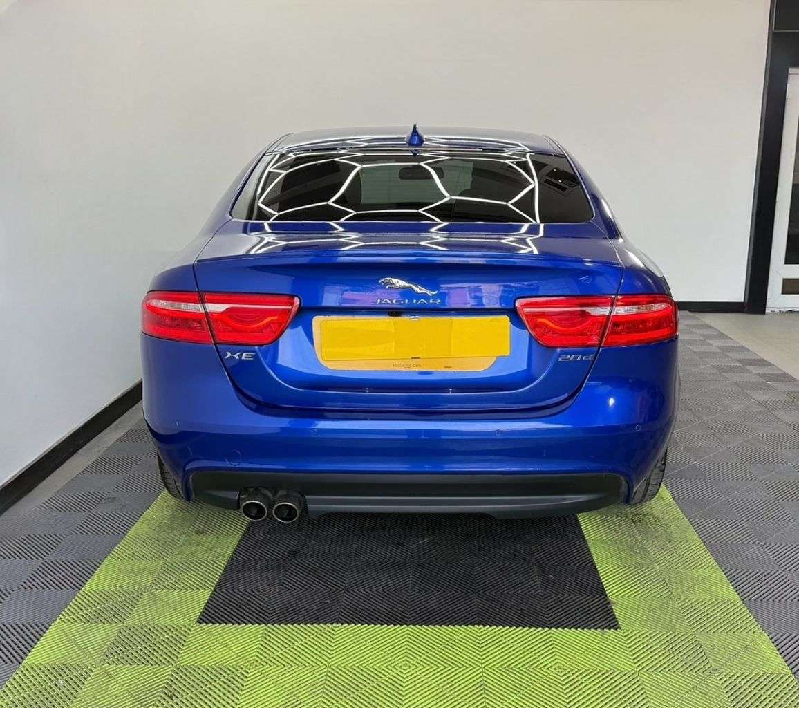 2017 JAGUAR XE 2017 JAGUAR XE